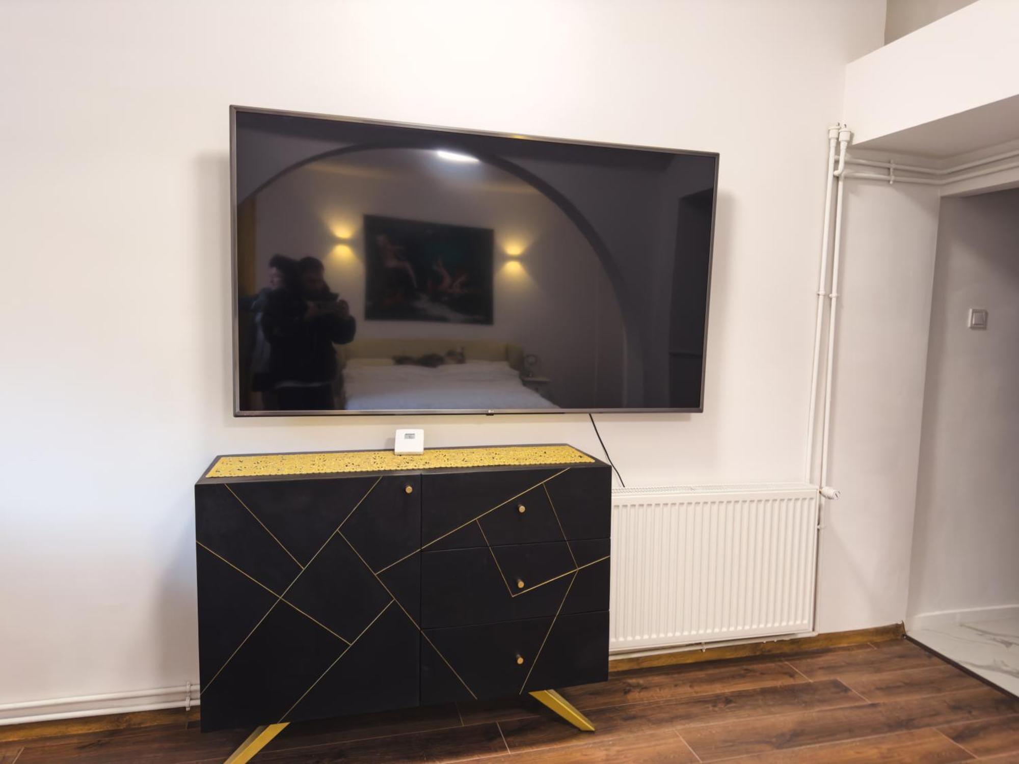 Loving Downtown Studio By Chr Luxury Property Букурещ Екстериор снимка