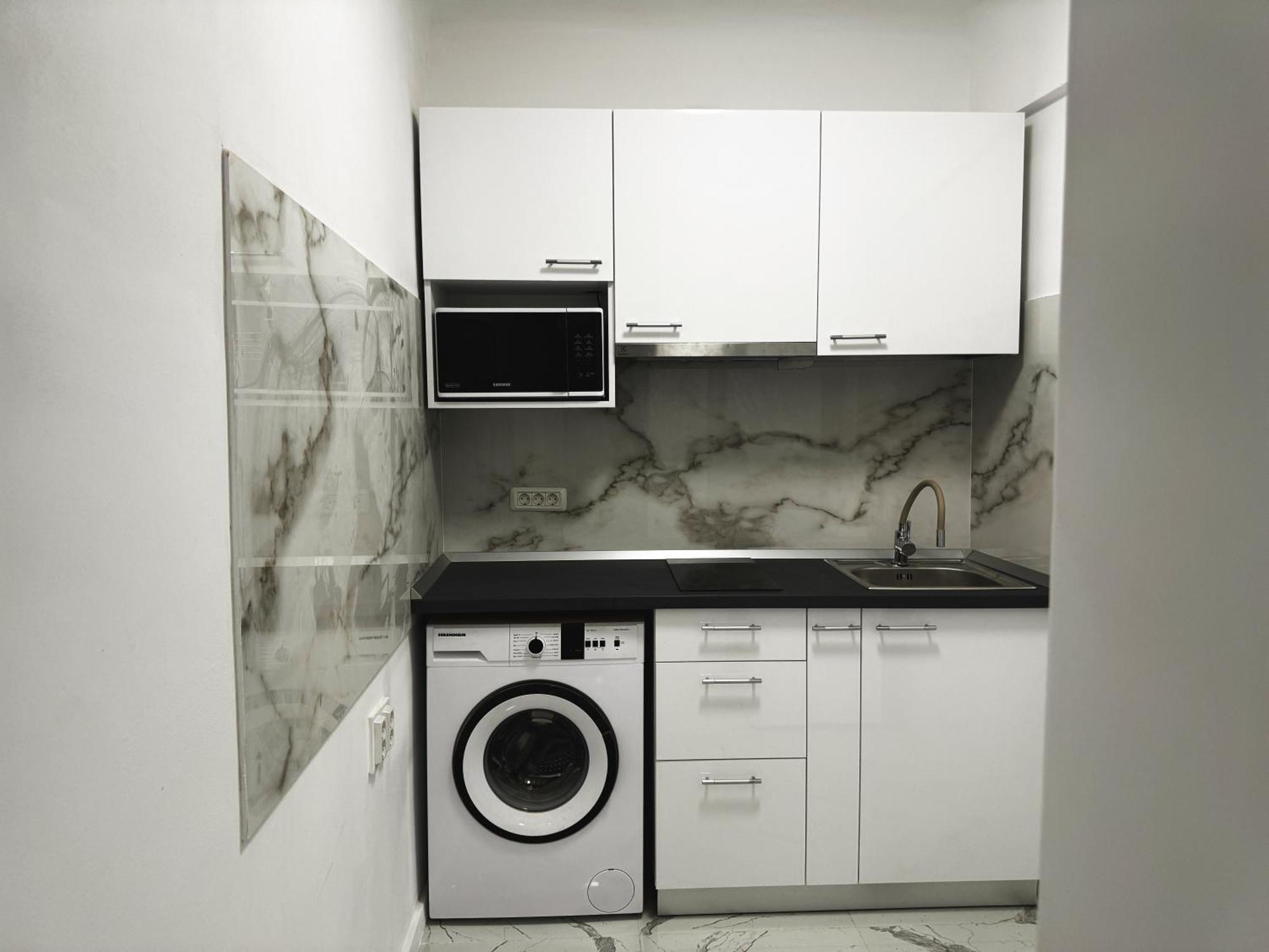 Loving Downtown Studio By Chr Luxury Property Букурещ Екстериор снимка